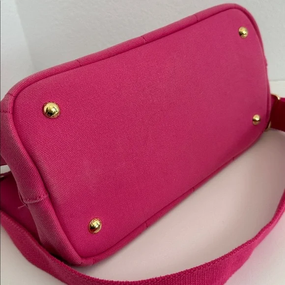 💯Authentic PradaCanapa PinkTote Bag🍀